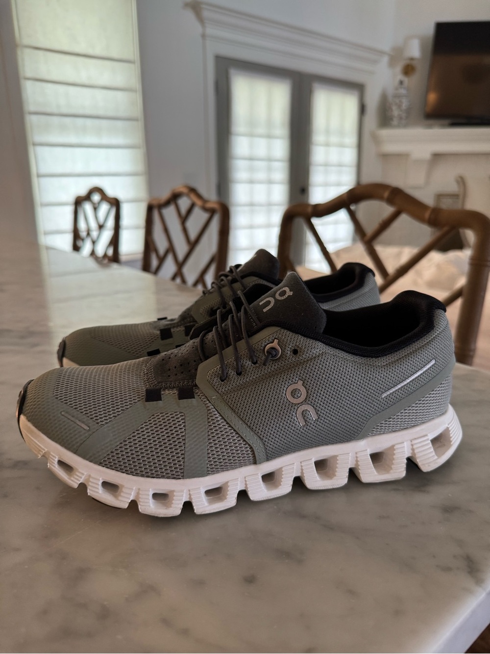 On Running Women’s Athletic Shoes